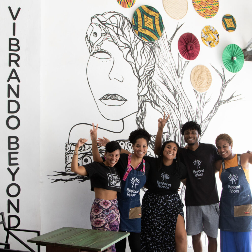 Beyond Roots - Afro Cuban Culture | Trip Planning & Experiences | EXPERIENCE IT - Beyond Roots is your Key to Cuba;. Connect with Afro culture and identity. Plan your Trip to Cuba | Best Experiences | Visit our Online Shop